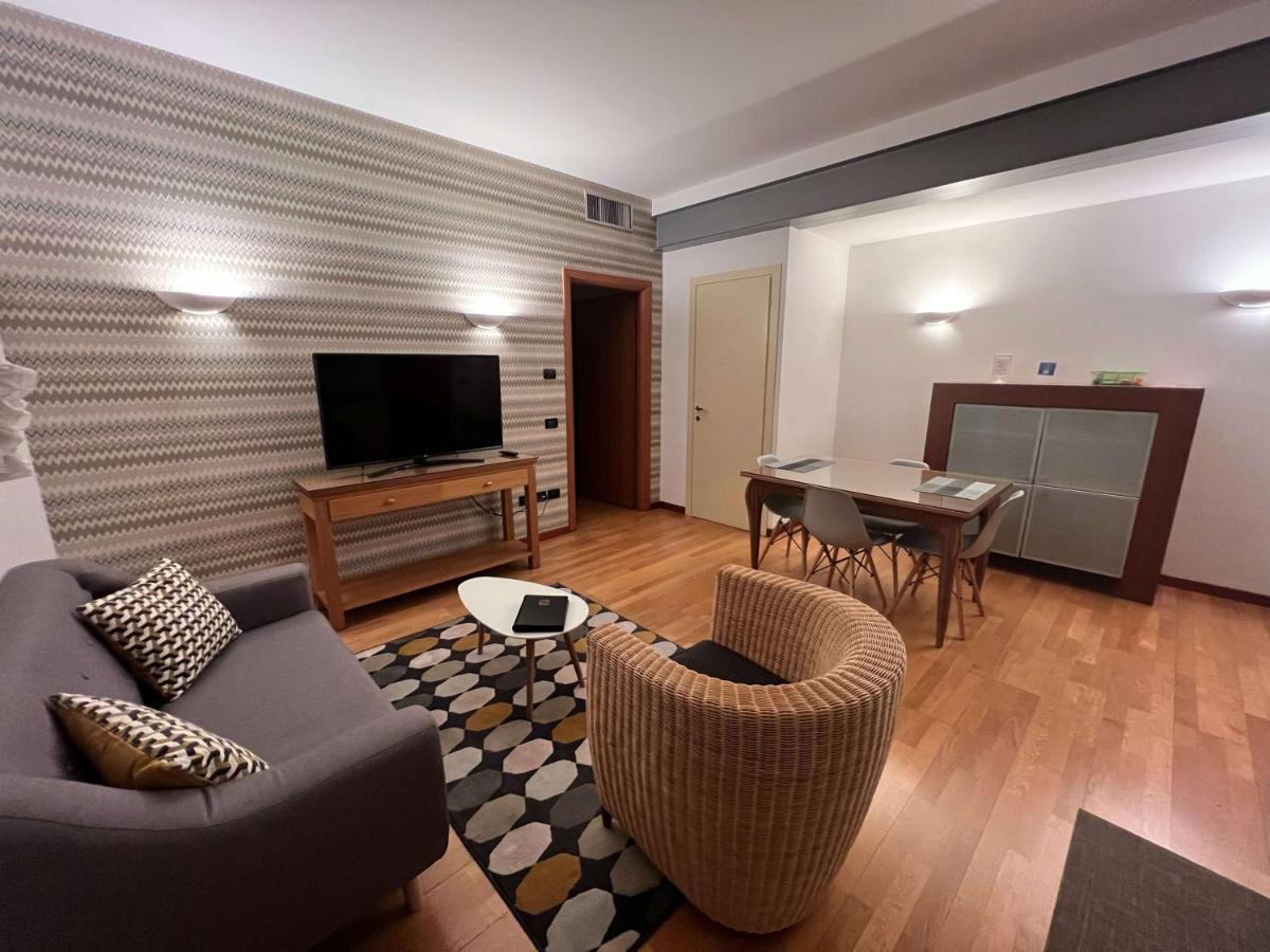 Palazzo Brando - Living Apartments Treviso Exterior photo