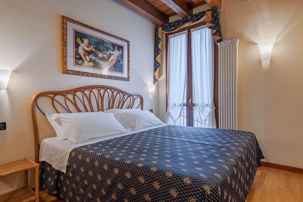 Palazzo Brando - Living Apartments Treviso Exterior photo