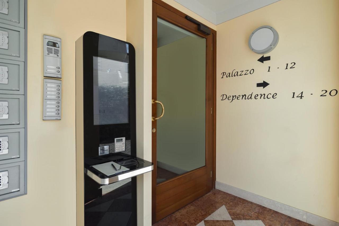 Palazzo Brando - Living Apartments Treviso Exterior photo